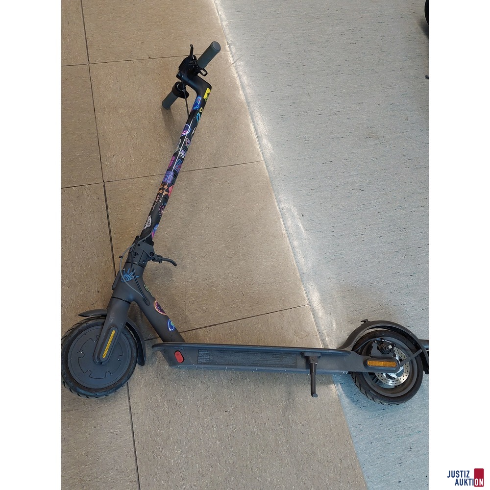 E-Scooter der Marke Mi