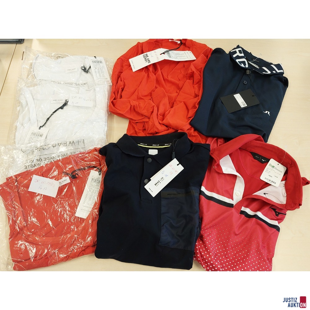 3 T-Shirts u.a.