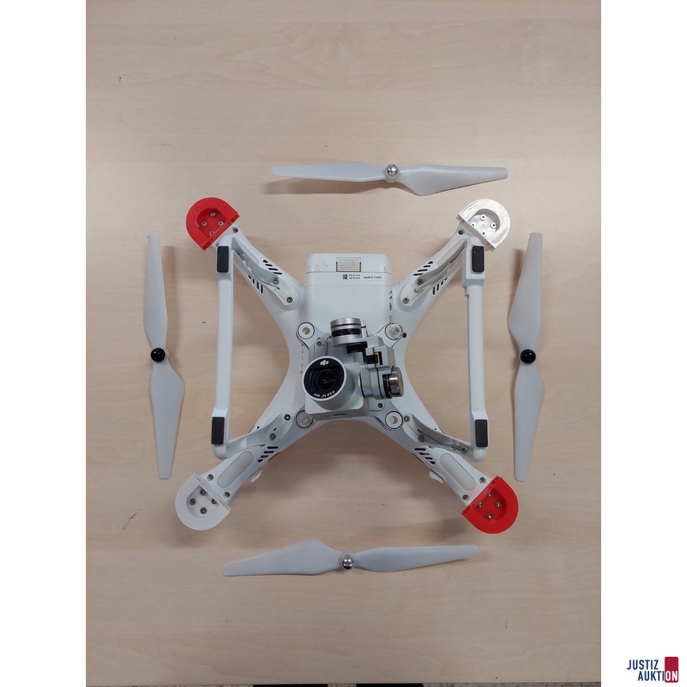 Drohne der Marke DJI Phantom - Model&colon; W321