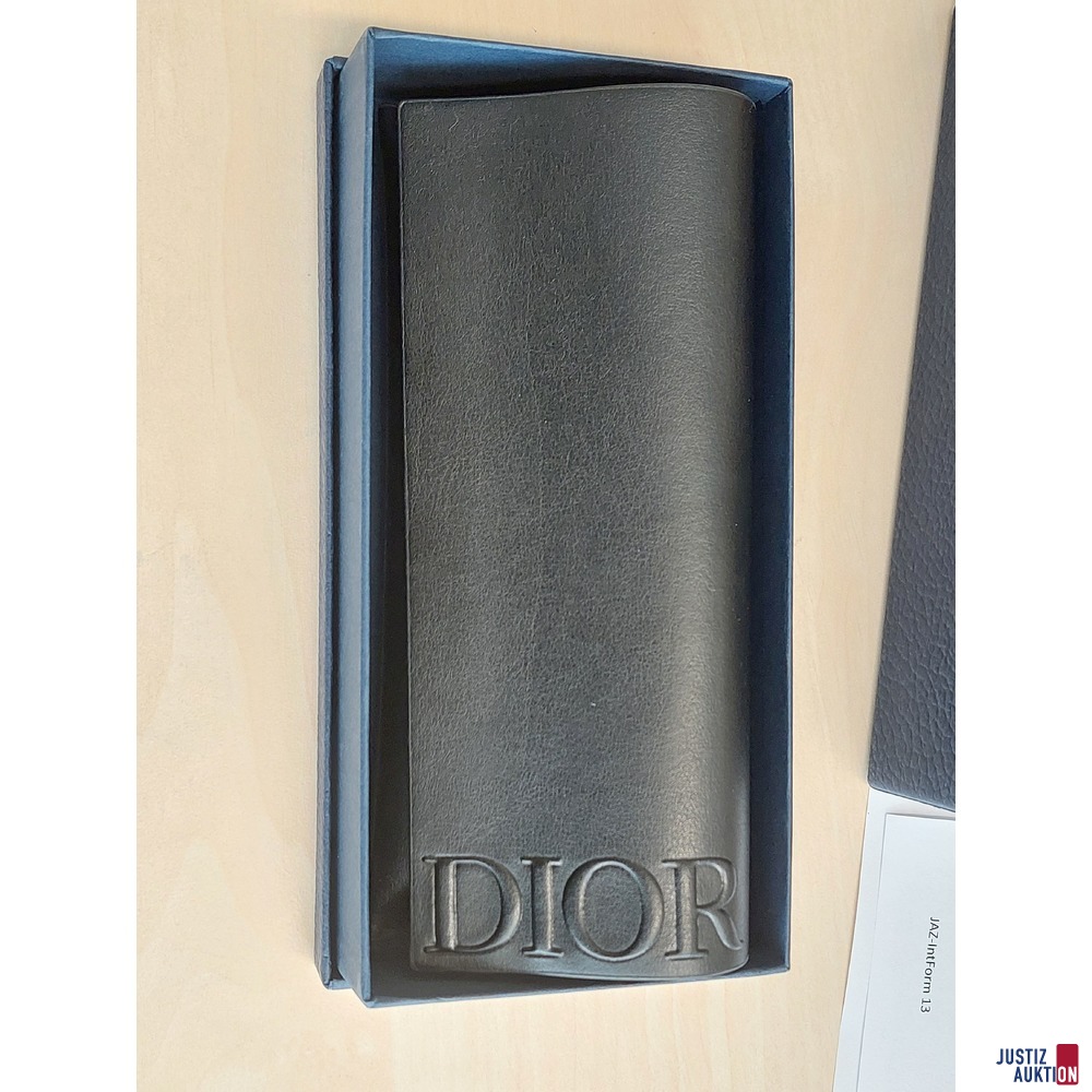 Sonnenbrille der Marke Dior