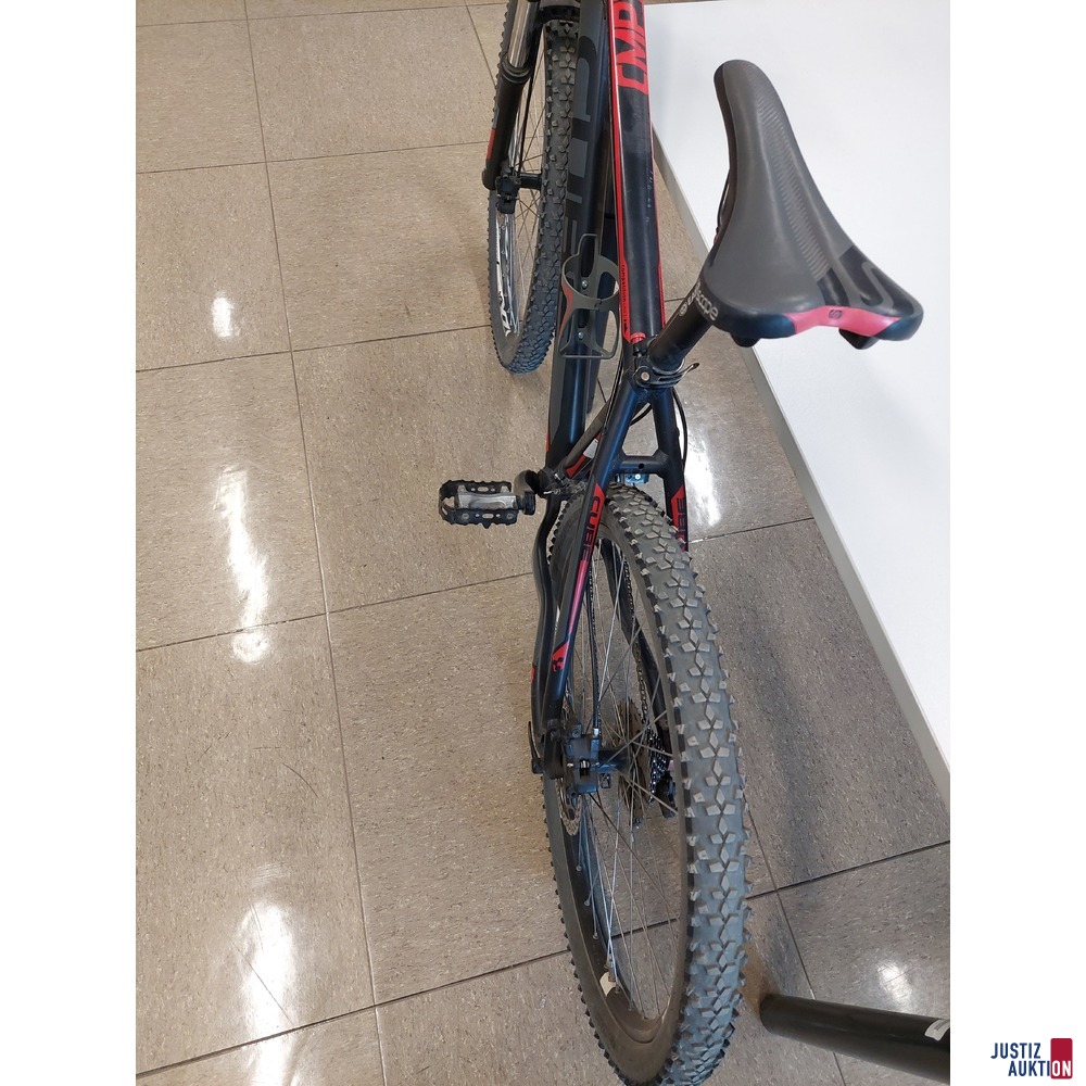 Fahrrad der Marke Cube CMPT Attention