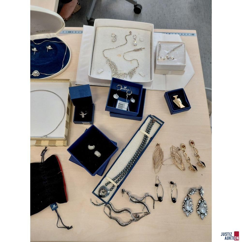 Diversen Modeschmuck u&period;a&period;