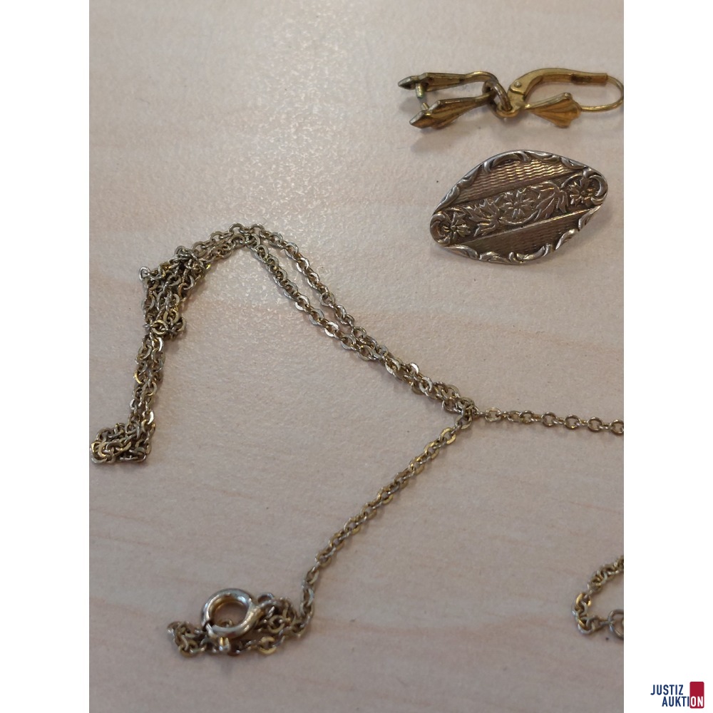 Konvolut an Modeschmuck