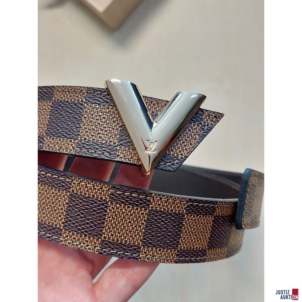 Damengürtel der Marke Louis Vuitton - Model: Damir Ebene