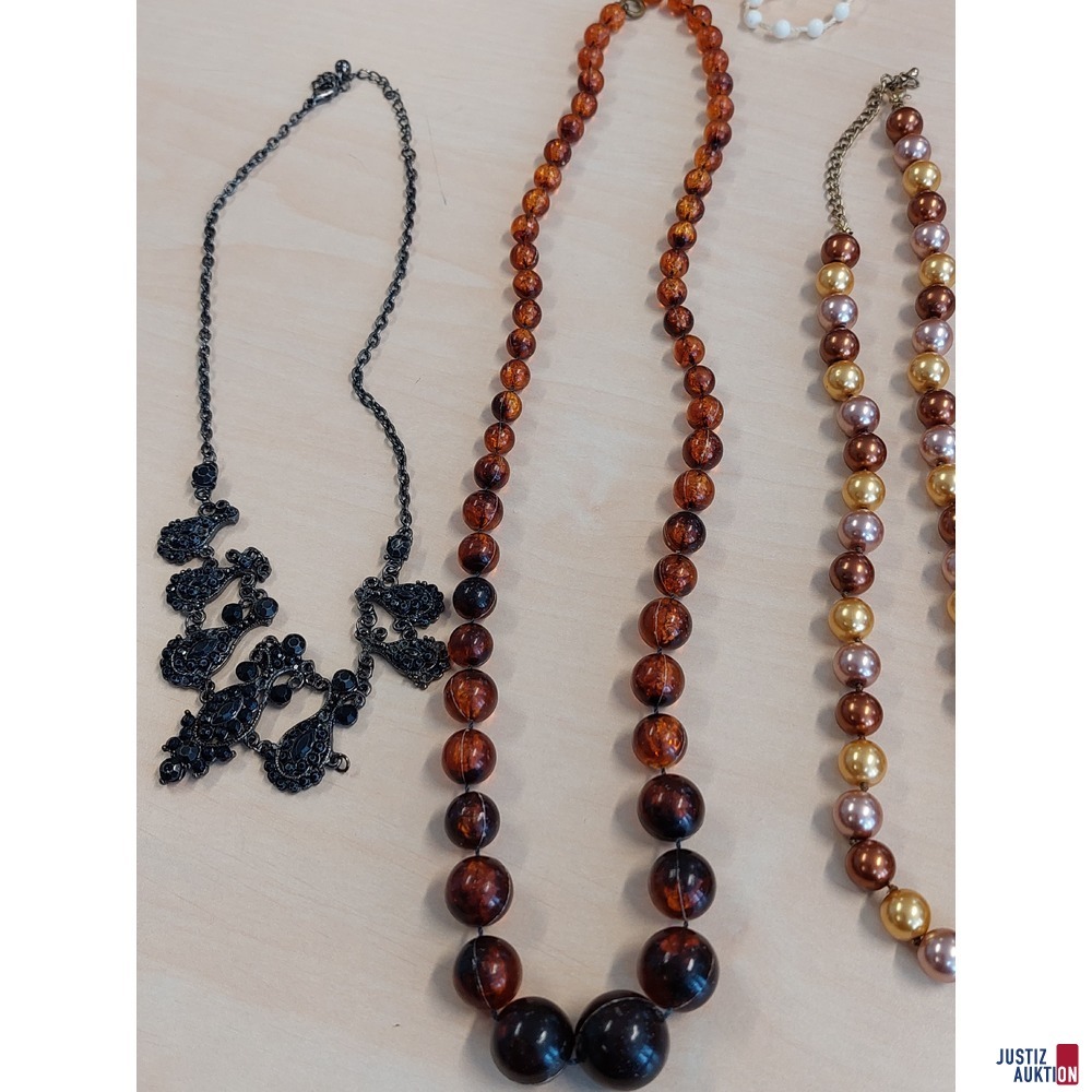 Diverser Modeschmuck