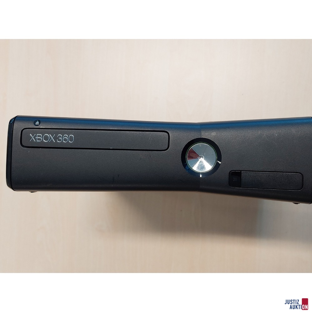 Spielkonsole der Marke Xbox 360 S Konsole Modell 1439