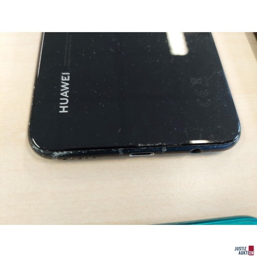 Handy der Marke Huawei Model&colon; INE-LX1 u&period;a&period;