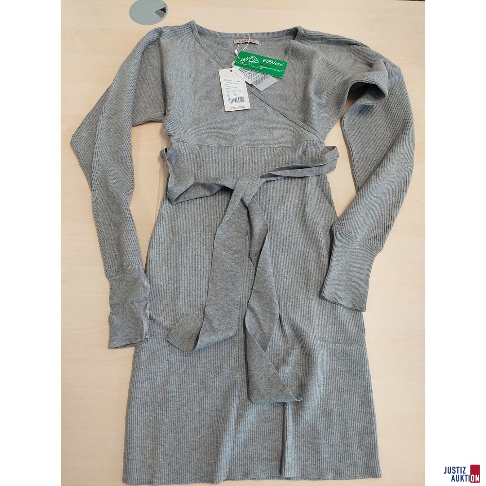 Strickkleid der Marke Anna Field Größe XS NEU