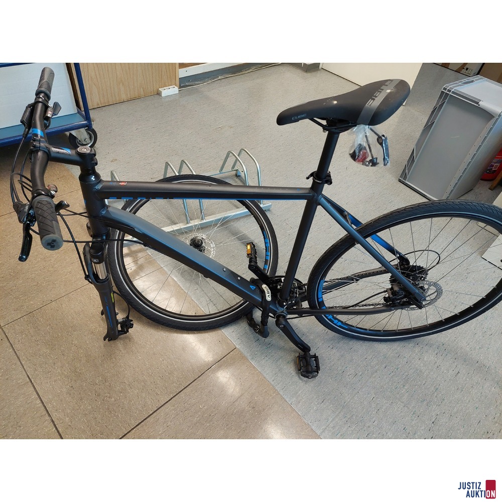 Fahrrad der Marke Cube Nature Cross
