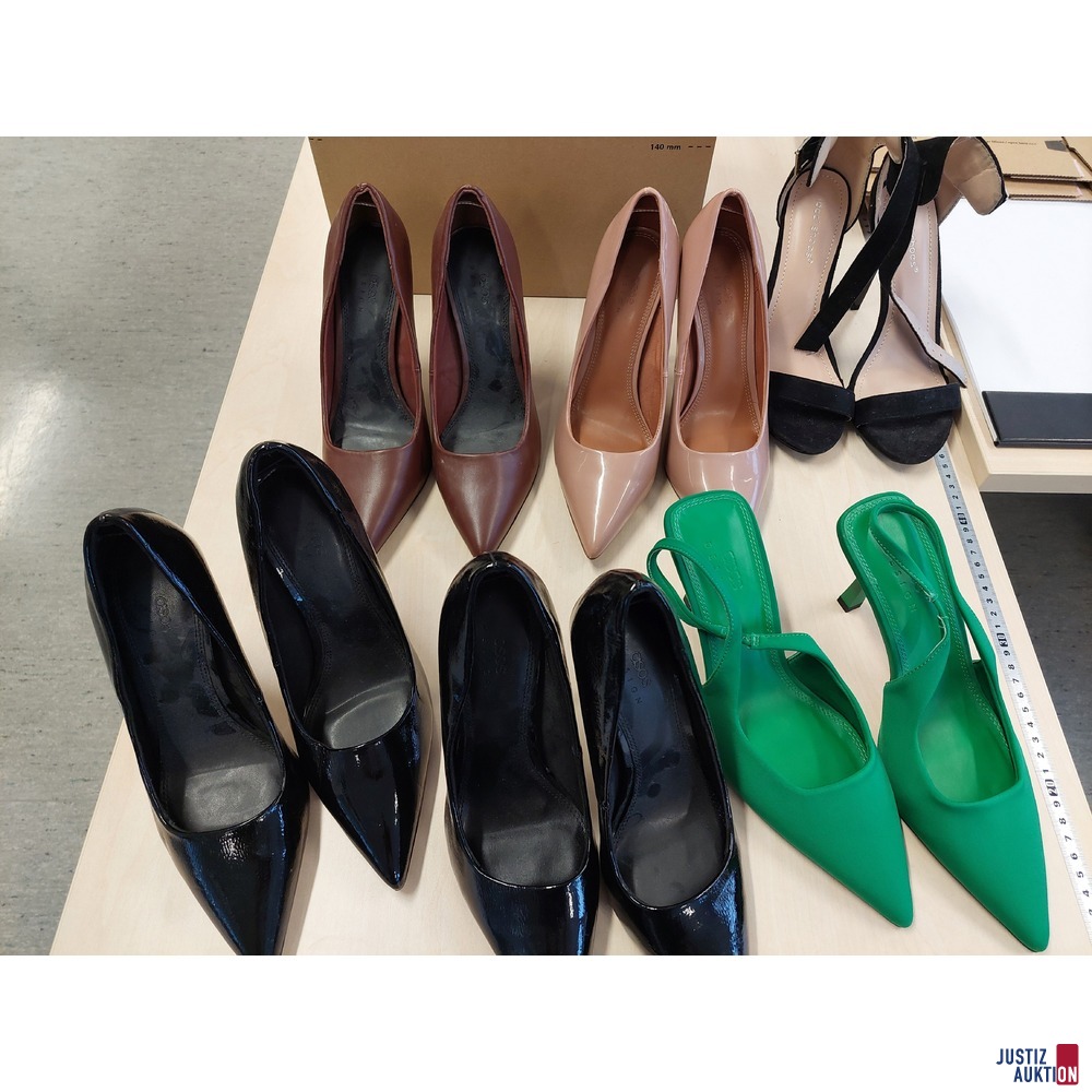 6 Paar High Heels der Gr&ouml;&szlig;e 5