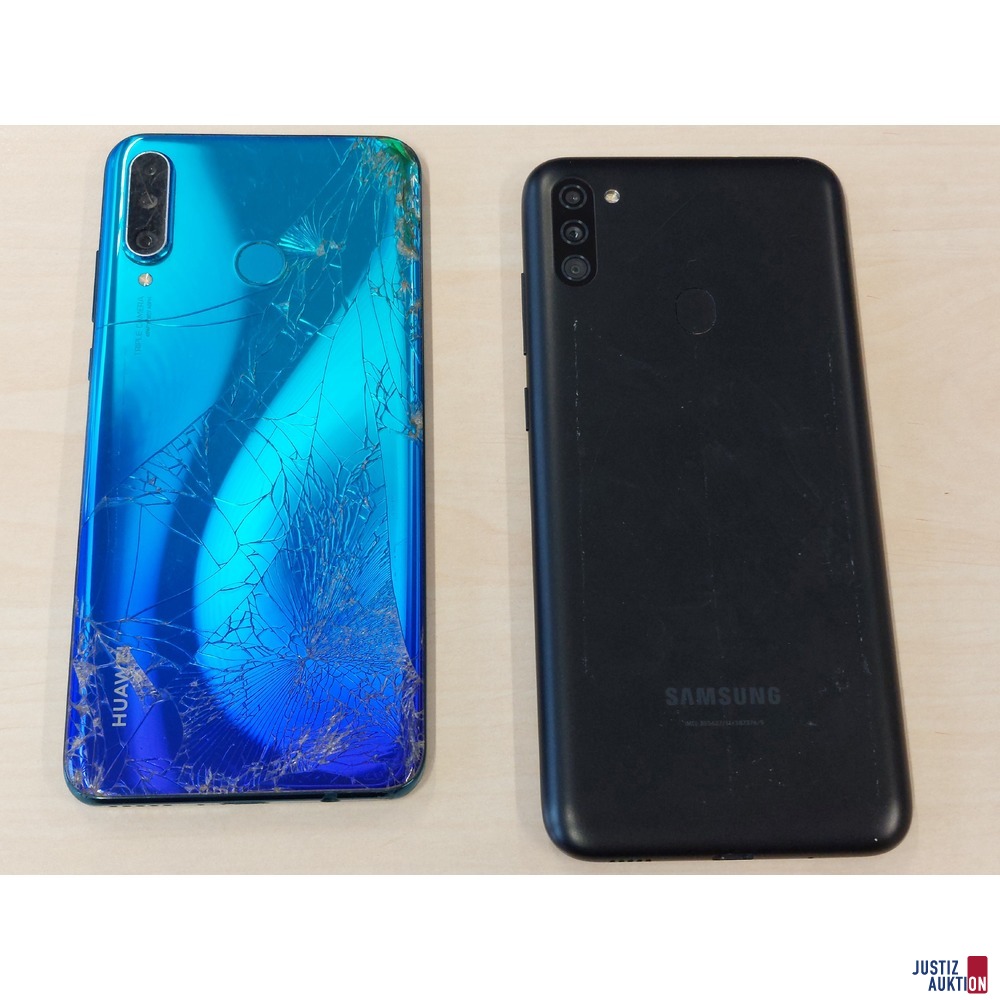Handy der Marke Huawei P30 Lite u.a.