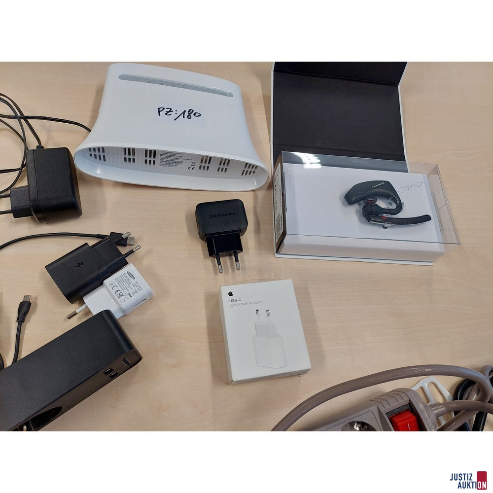 Wireless Router der Marke ZTE 4G Model: MF283V u.a.
