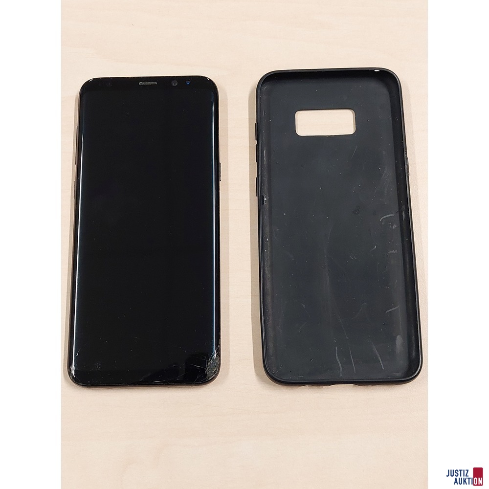 Handy der Marke Samsung Galaxy S8+ gebraucht/Gebrauchsspuren vorhanden