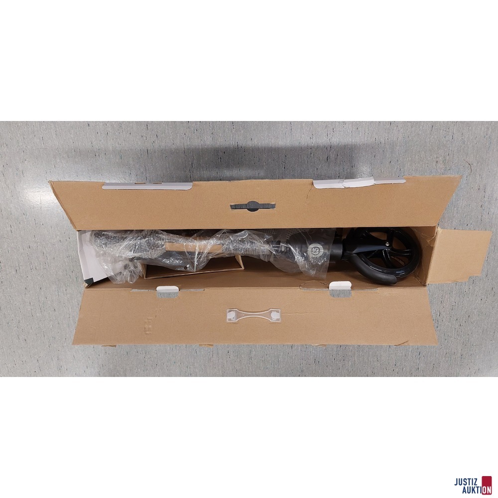 Tretroller/Scooter der Marke Aero C5