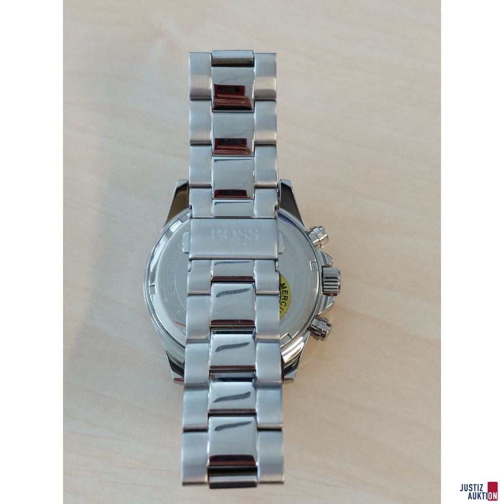 Herrenarmbanduhr der Marke Boss - Model: Hero Sport