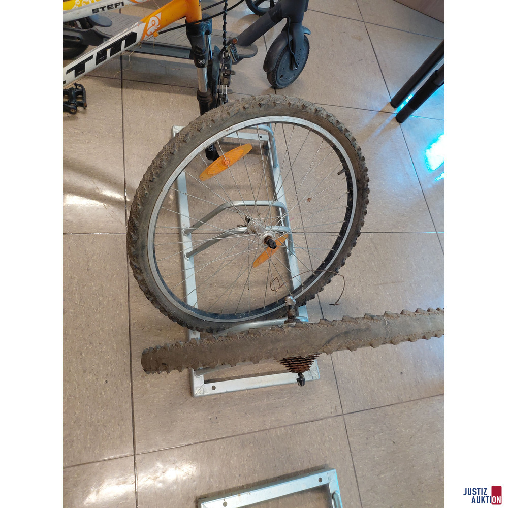 Fahrradrahmen CTM Stefi samt&nbsp;2 Reifen separat
