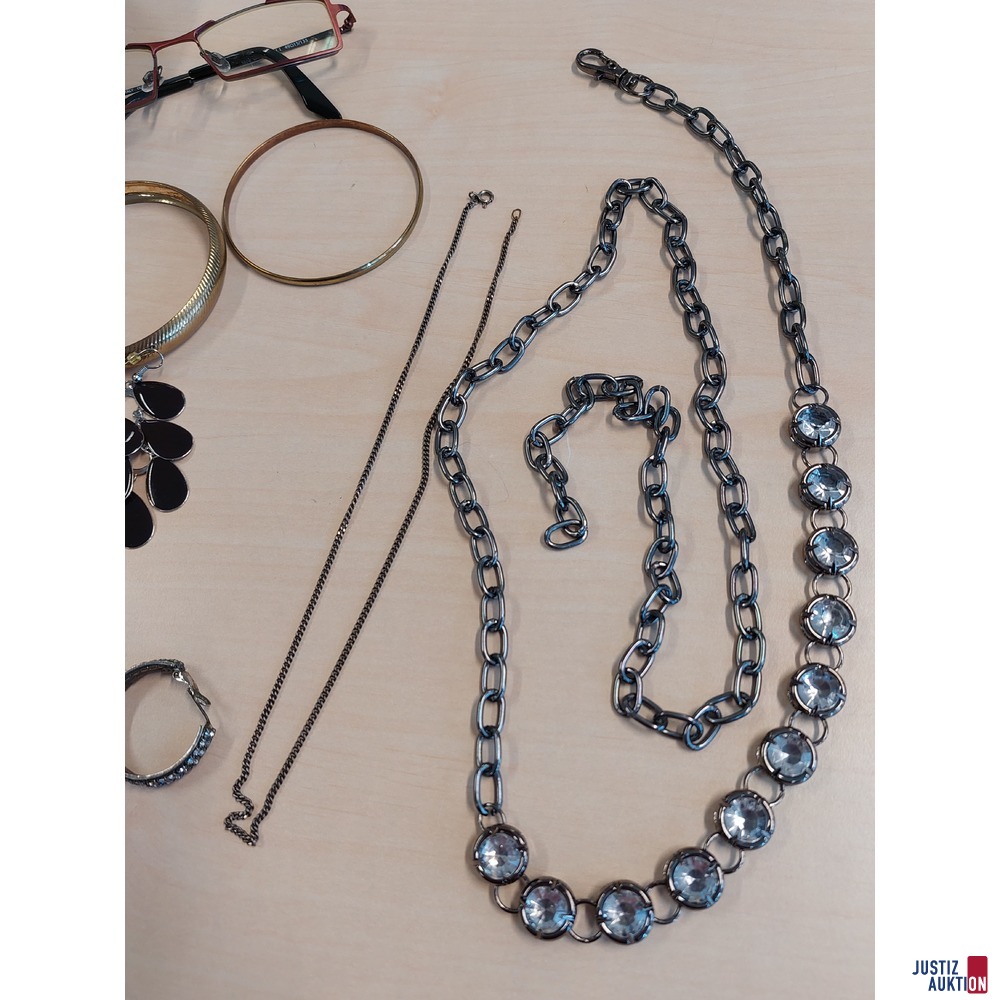 Diverser Modeschmuck - optische Lesebrille in Etui