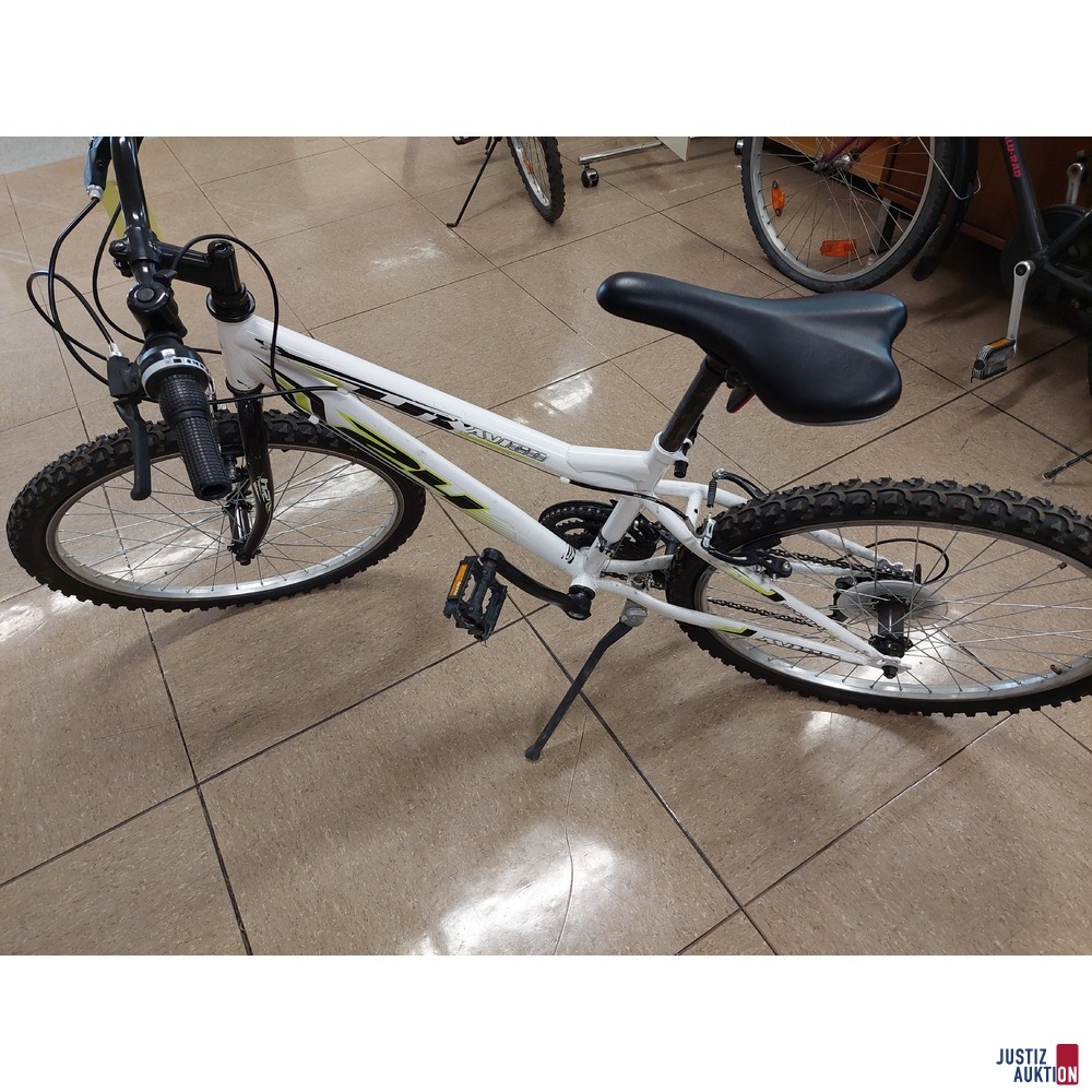Fahrrad der Marke AVIGO SportHT 24 gebraucht/Gebrauchsspuren vorhanden