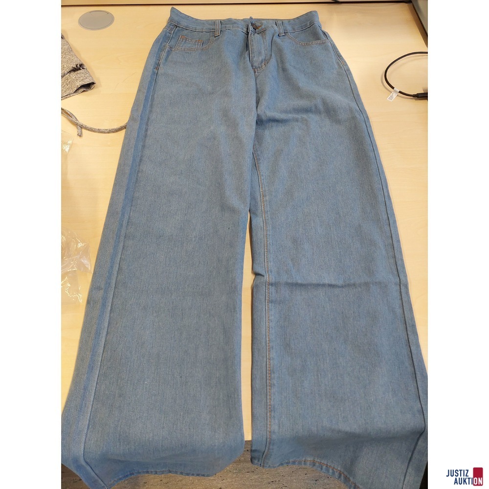 Damen Jogging Anzug der Marke Nike Größe M u.a.