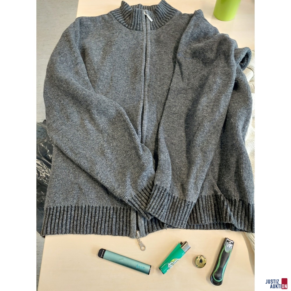 Strickpullover der Marke VIACORTESA Größe XXL u.a.