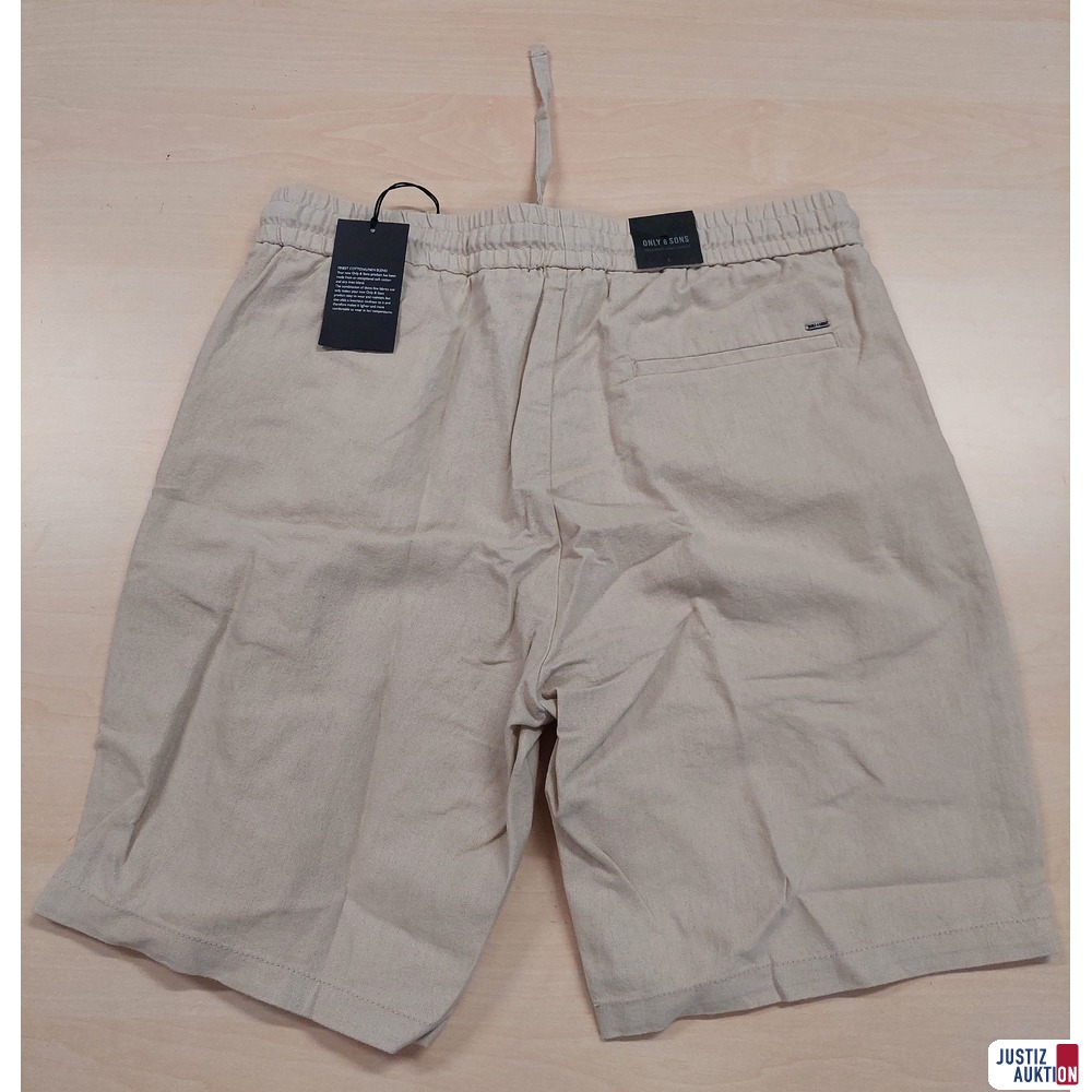 Herrenshort der Marke ONLY &amp; SONS Größe L NEU