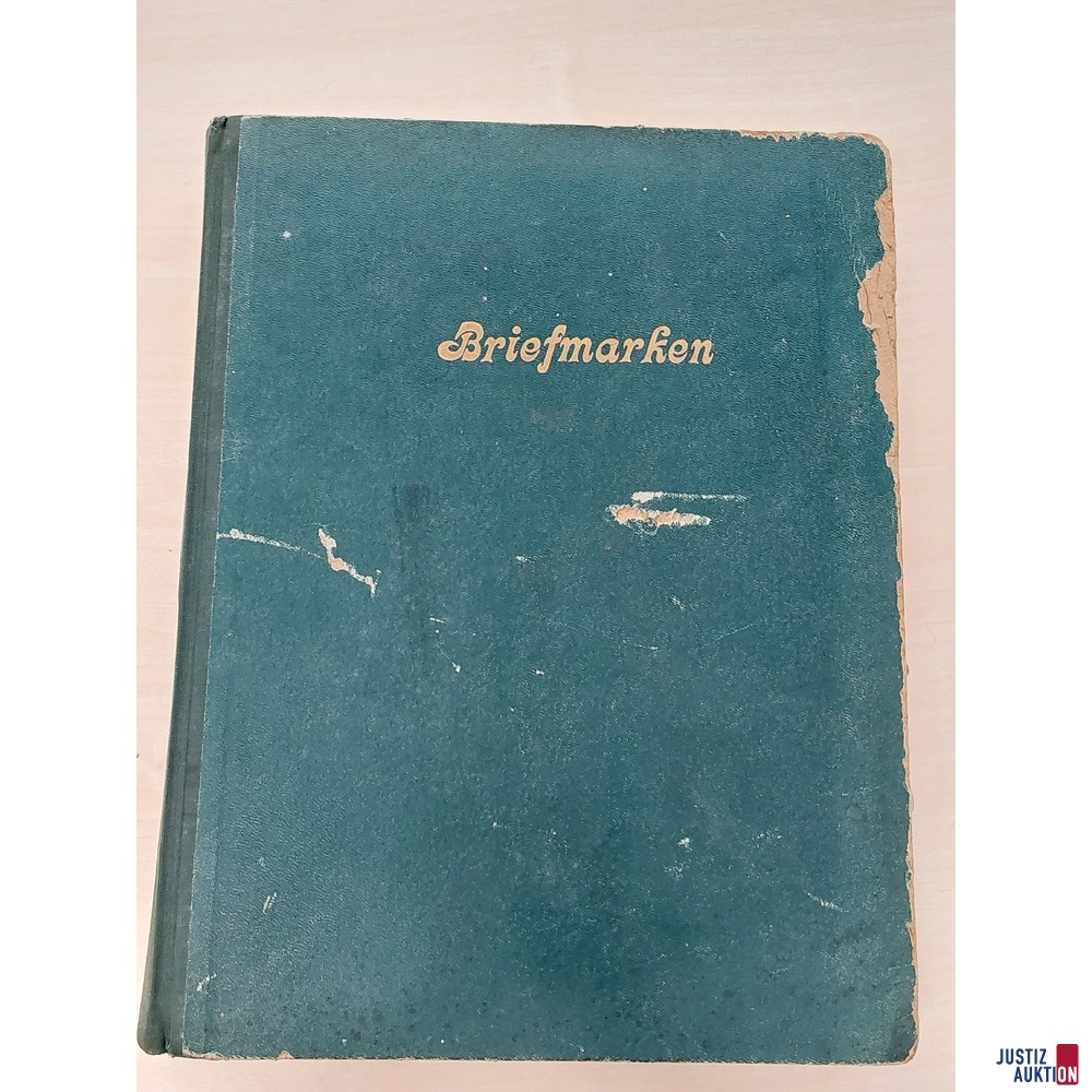 Altes Briefmarkensteckbuch in A4 Format