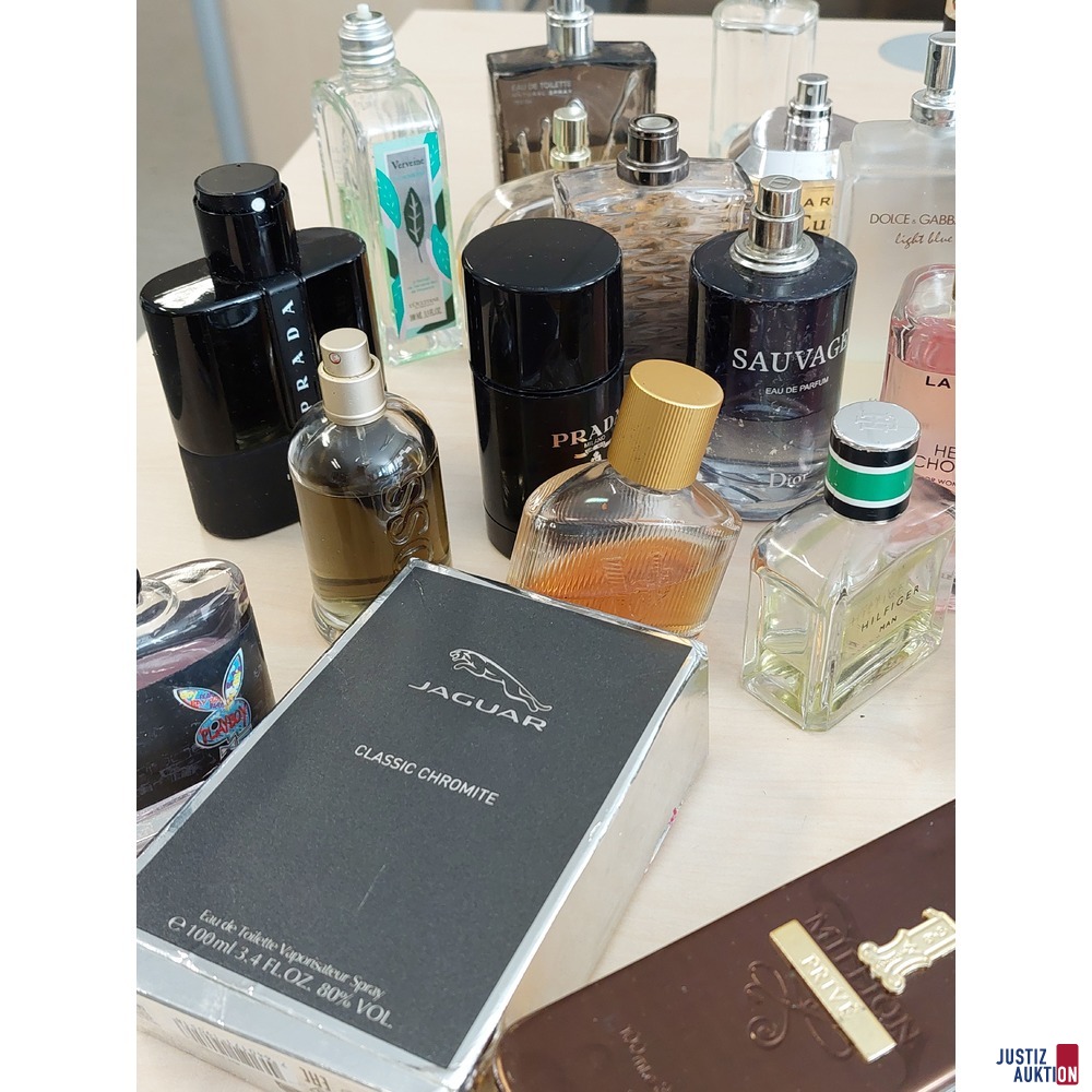 Konvolut an diversen angebrochenen Parfums