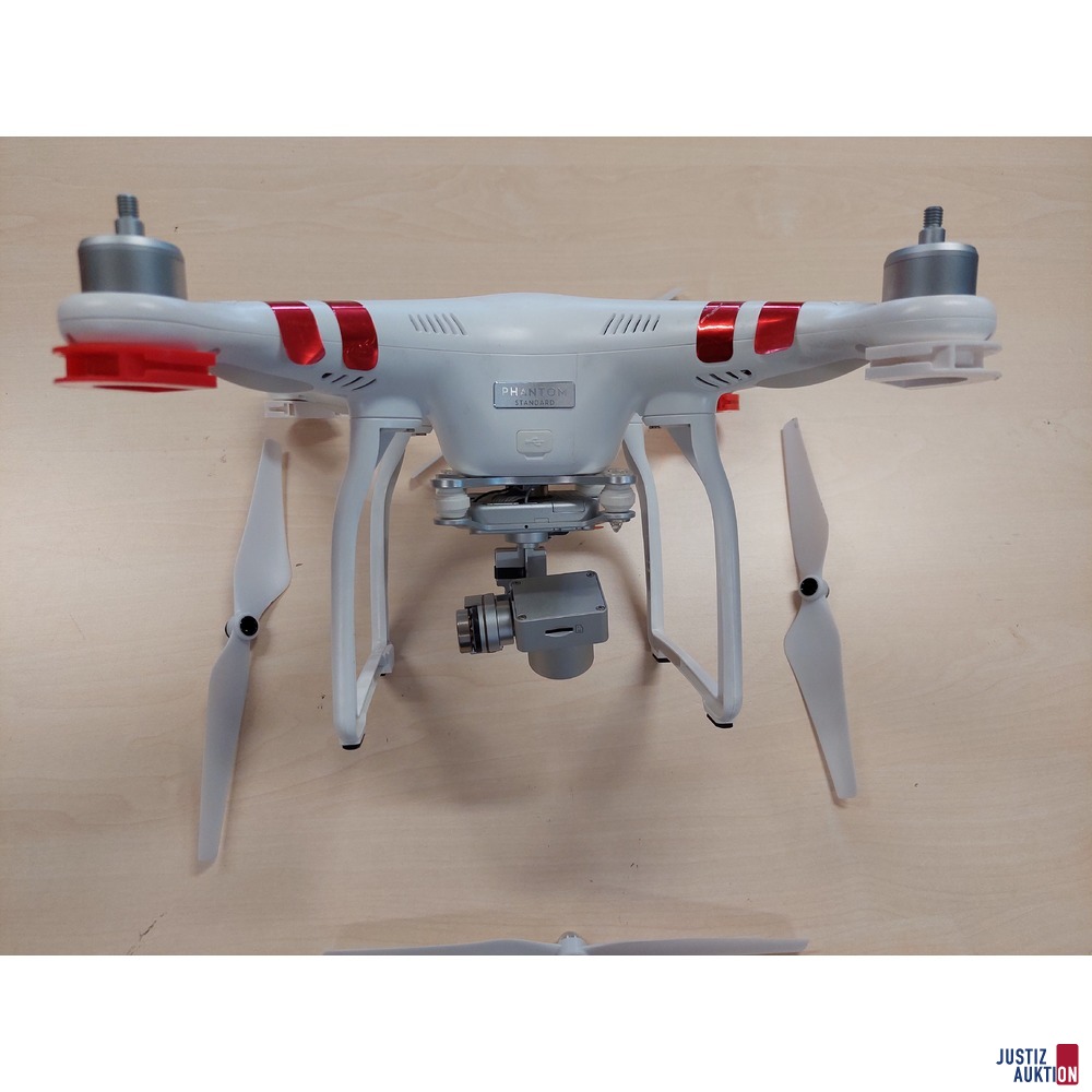 Drohne der Marke DJI Phantom - Model&colon; W321