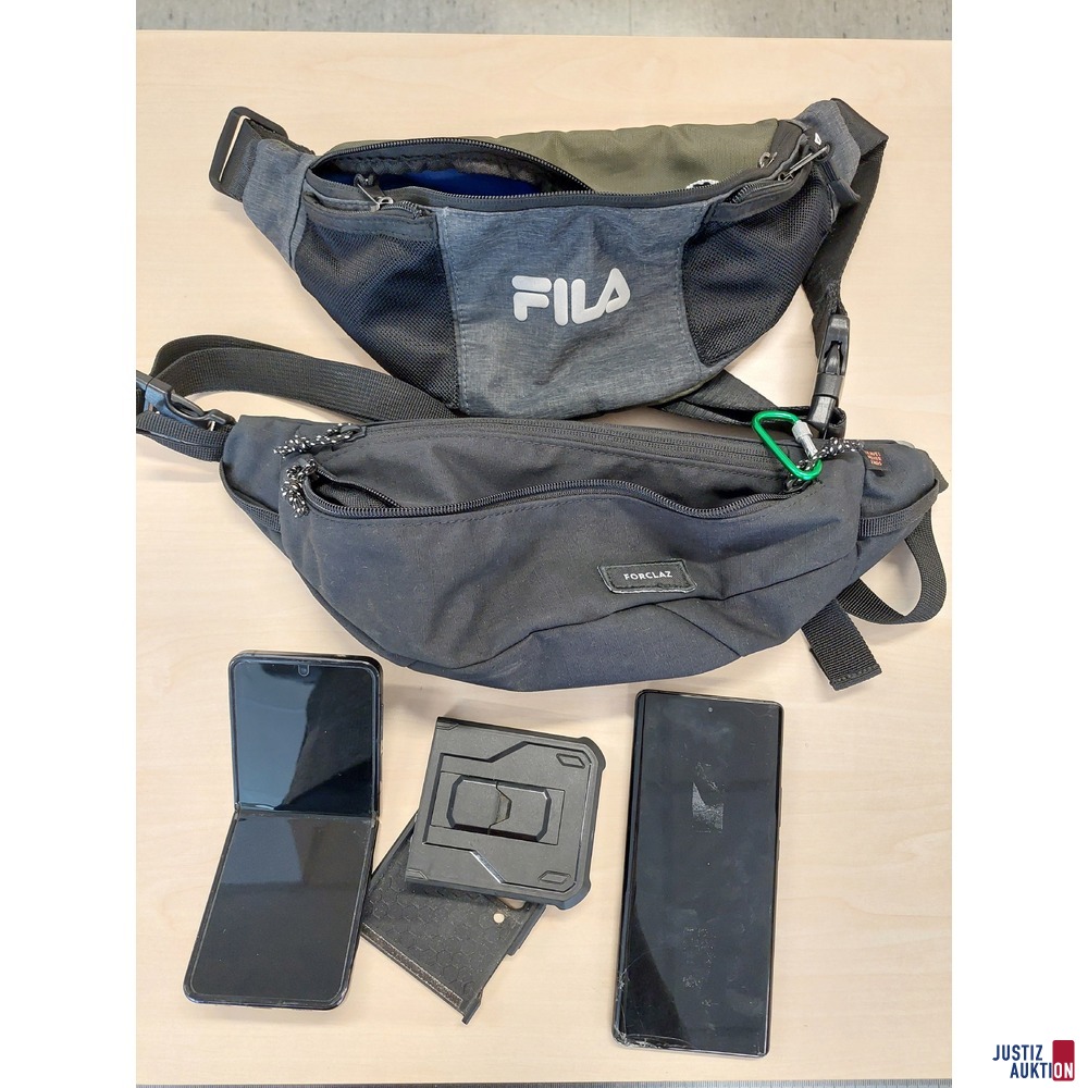 Bauchtasche der Marke FILA u.a.
