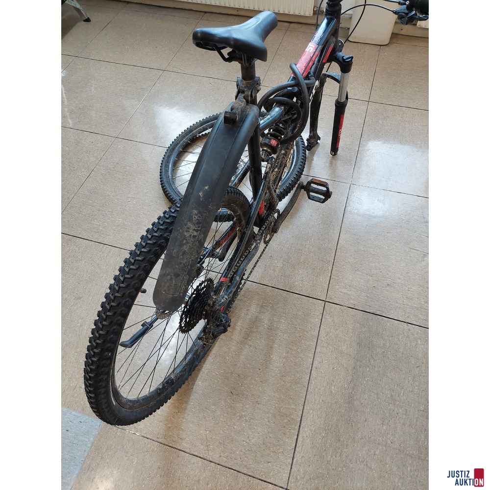 Fahrrad der Marke Rockrider ST 530S Sport Trail