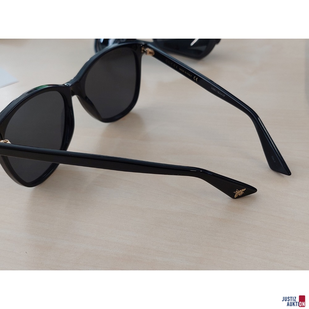 Damensonnenbrille der Marke Gucci u.a.