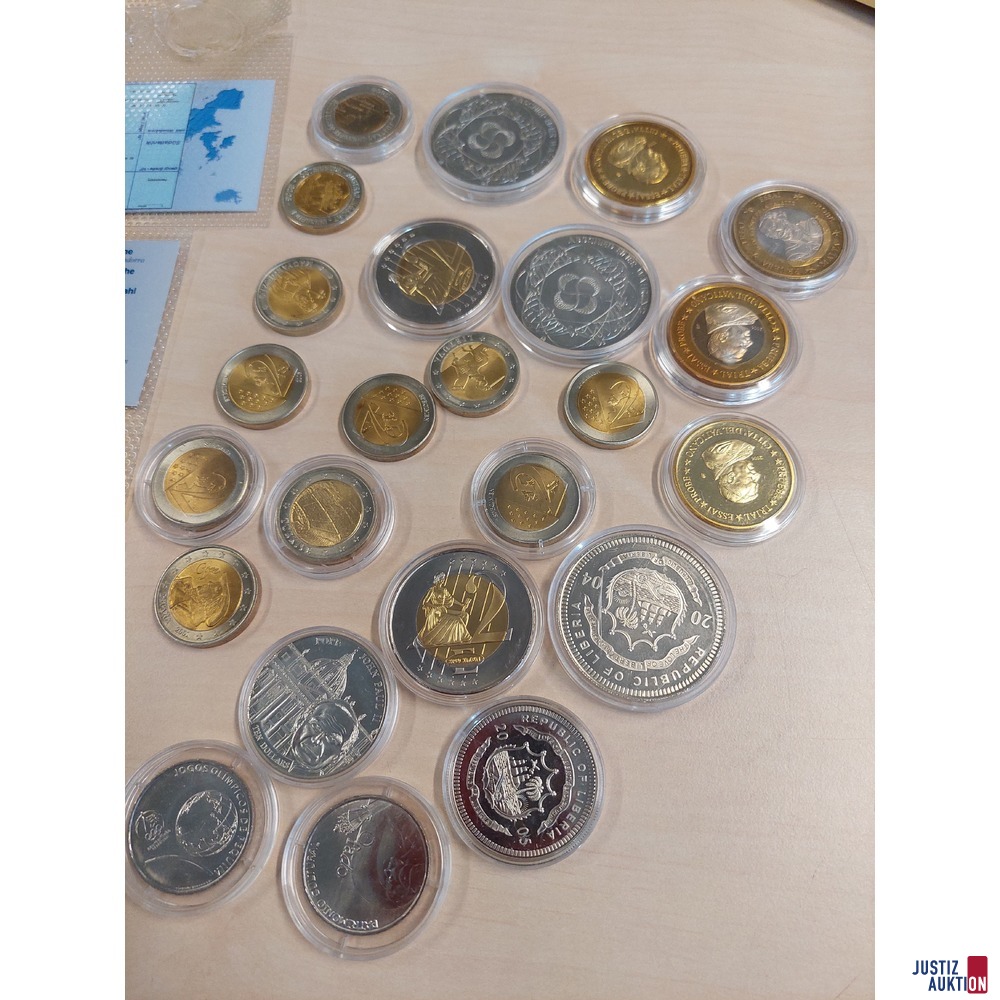Konvolut bestehend aus zirka 40 Kleinm&uuml;nzen und Medaillen teilweise Phantasiepr&auml;gungen