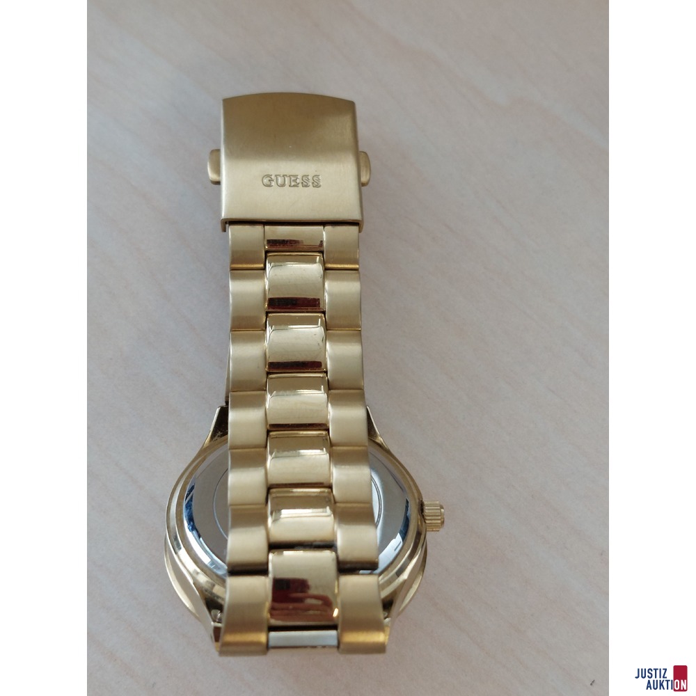 Damenarmbanduhr der Marke Guess