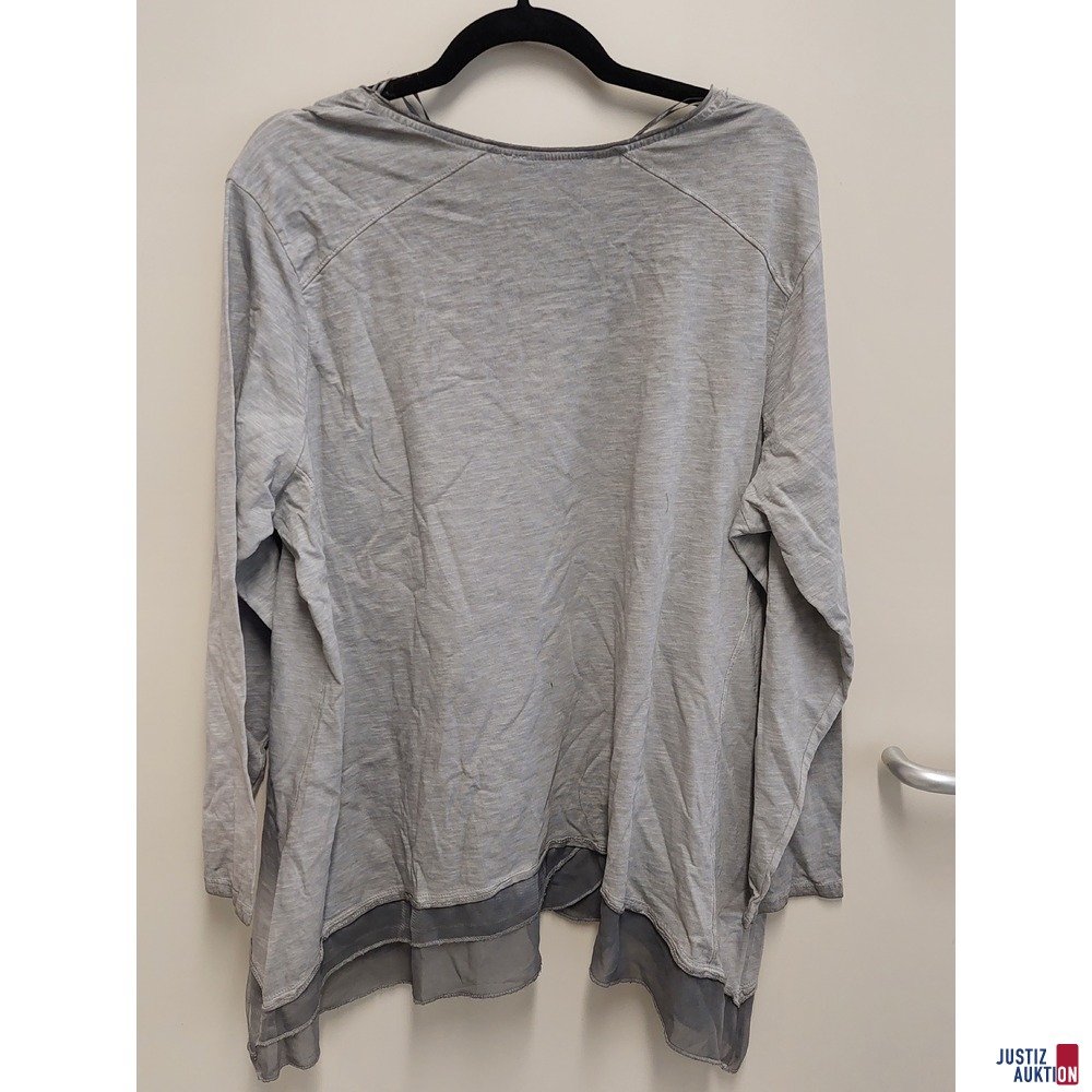 2 Damen T-Shirts der Marke lea h. Curve 1x Größe 44 - 1x Größe 48 NEU