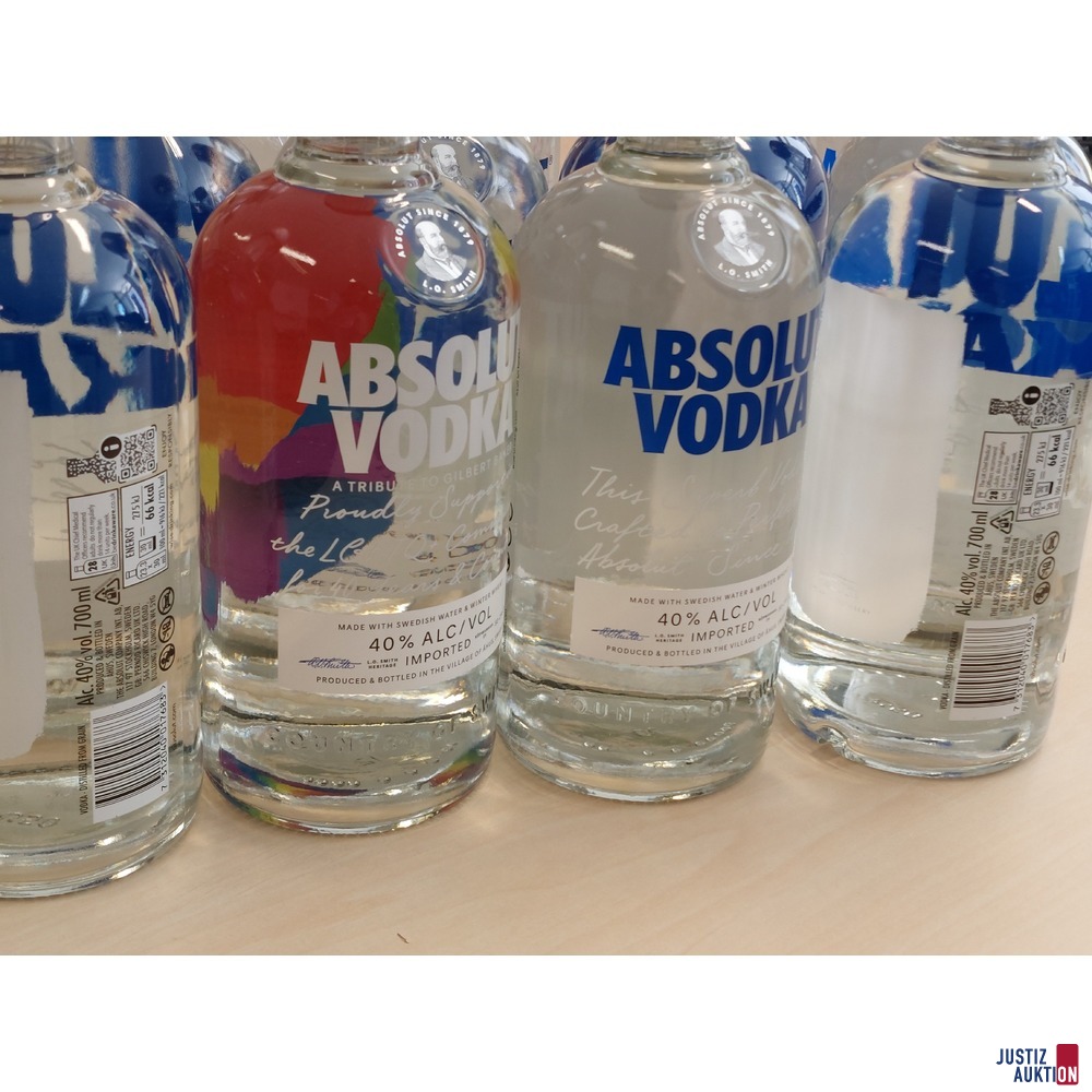 13 Flaschen Absolut Wodka 40&percnt; &agrave; 0&comma;7 l