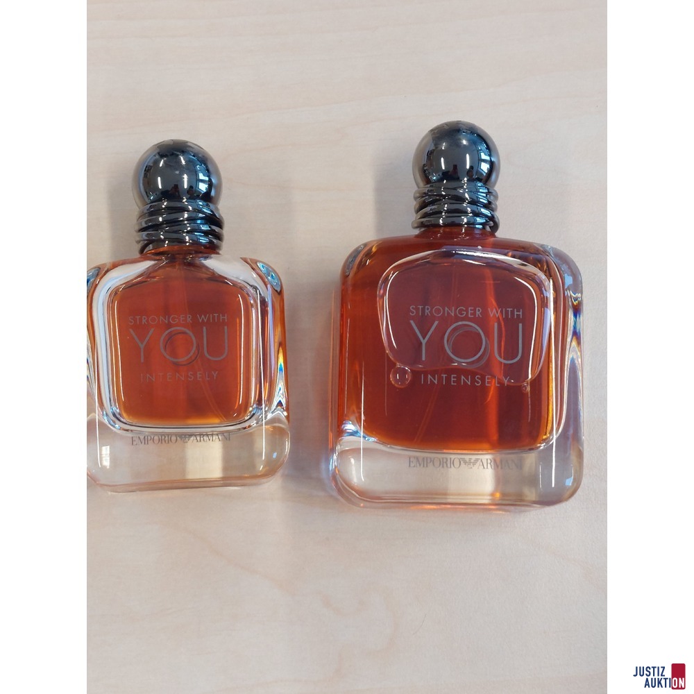 2 Eau der Parfum der Marke Emporio Armani Stronger