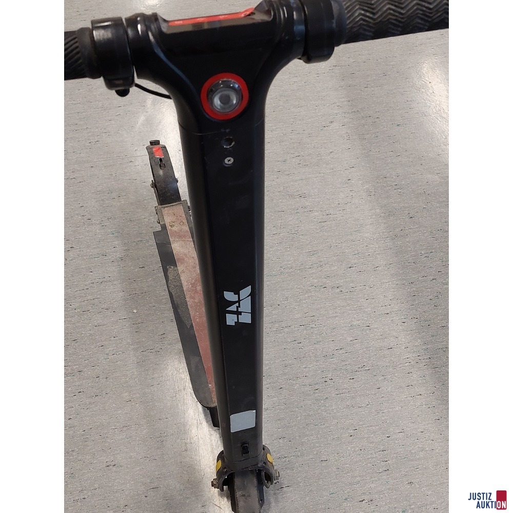 E-Scooter der Marke ZAC S350