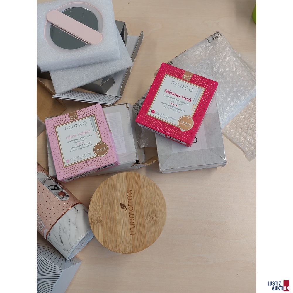 Konvolut bestehend aus diversen Kosmetikartikeln/Zubehör NEU