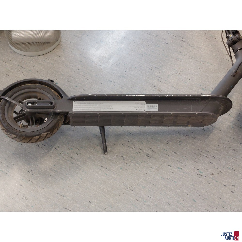 E-Scooter der Marke Mi 1S