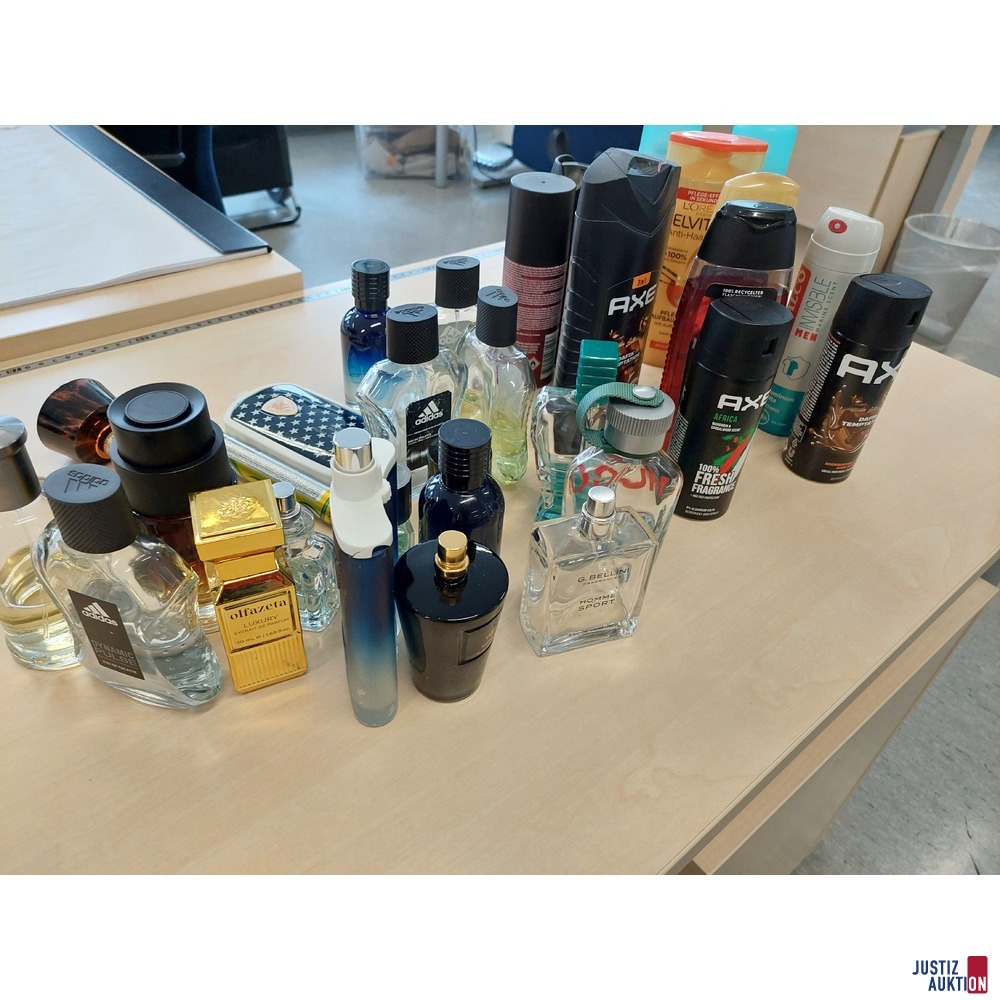 Konvolut bestehend aus&colon; diversen Parfums u&period;a&period;