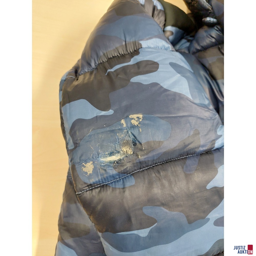 Herren Daunenjacke der Marke Pleinsport Größe 48
