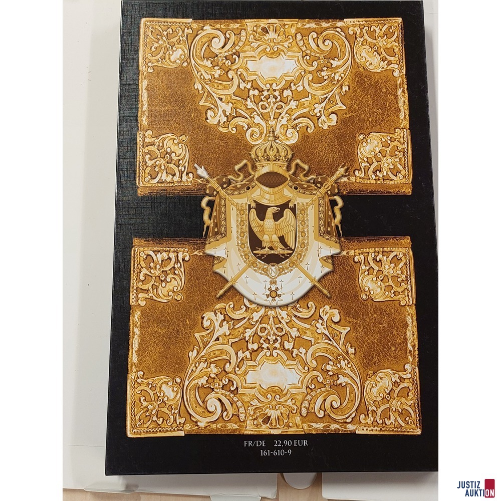 Kartonverpackung mit zwei großen Medaillen Napoleon der Erste Kupfer vergoldet - dekorativ