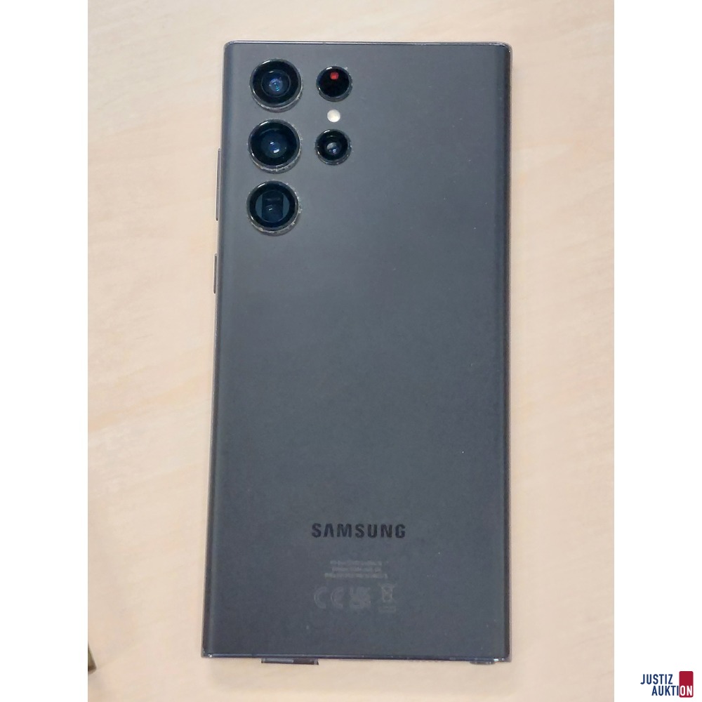 Handy der Marke Samsung Galaxy S22 Ultra 5G