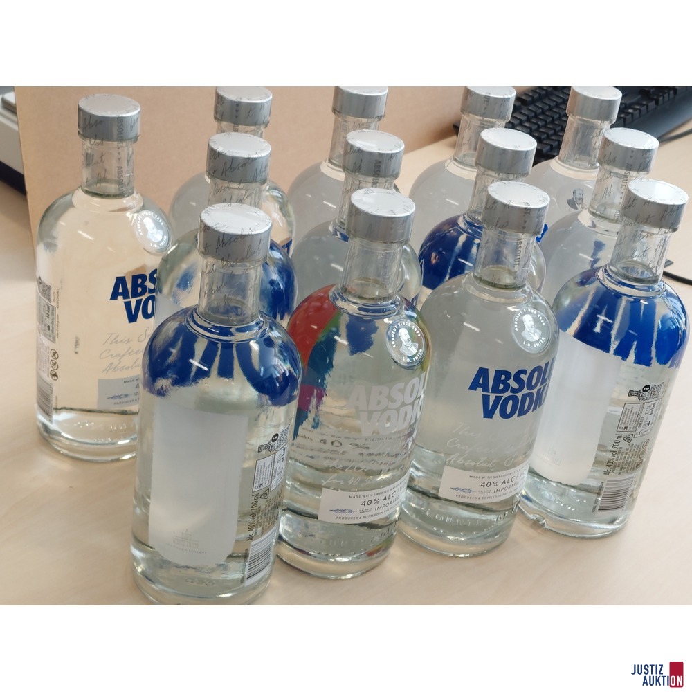 13 Flaschen Absolut Wodka 40&percnt; &agrave; 0&comma;7 l