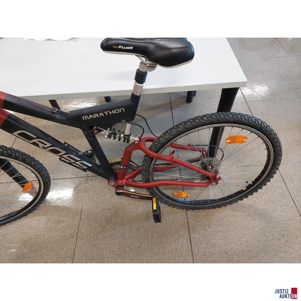 Fahrrad der Marke Cross Marathon