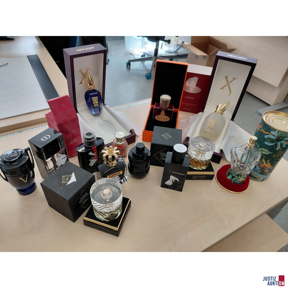 Konvolut an diversen Parfum