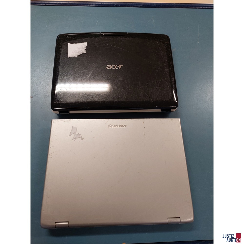 Laptop der Marke Lenovo Model&colon; 0768 u&period;a&period;