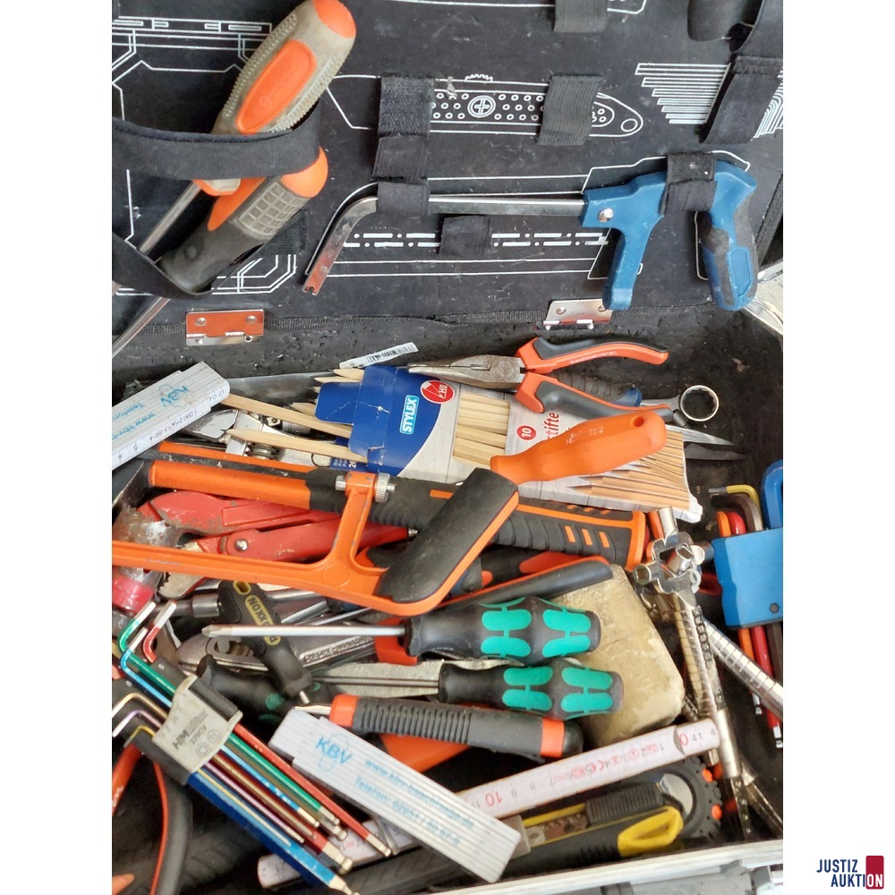 Werkzeugkoffer mit diversen Werkzeug