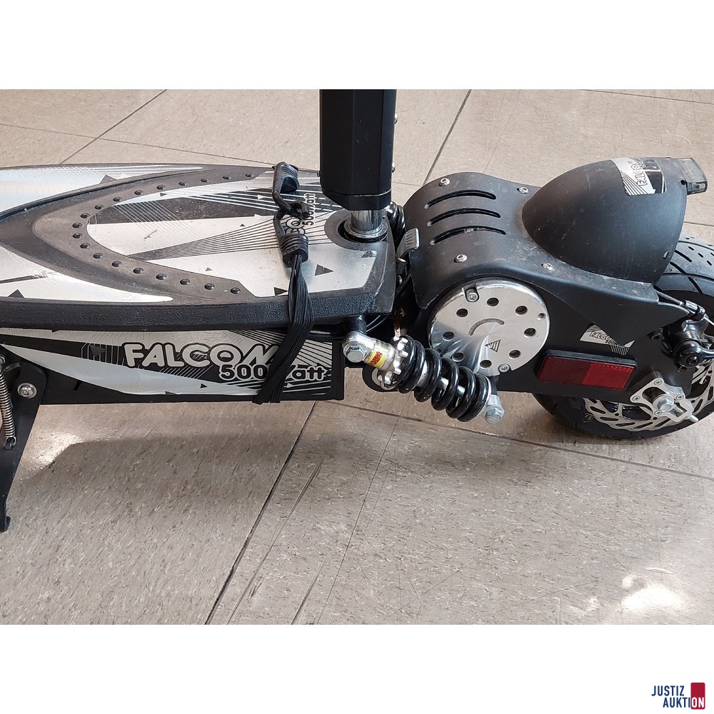 E-Scooter der Marke FALCON 500 Watt