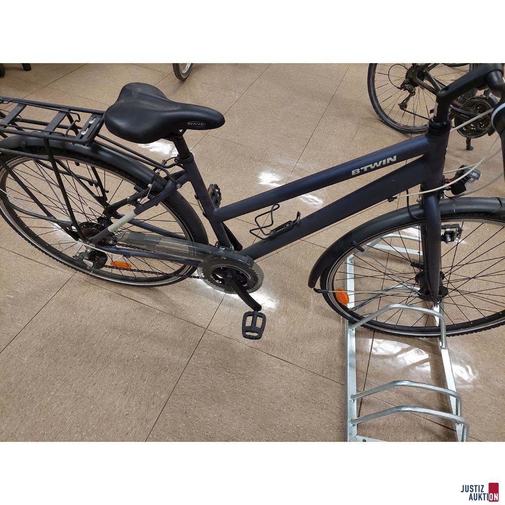 Fahrrad der Marke Btwin hoprider 100
